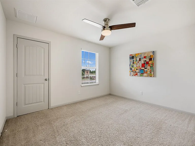 1116 La Conterra Blvd — Photo 34