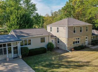 121 Schroeder Ave, Eagle, WI 53119