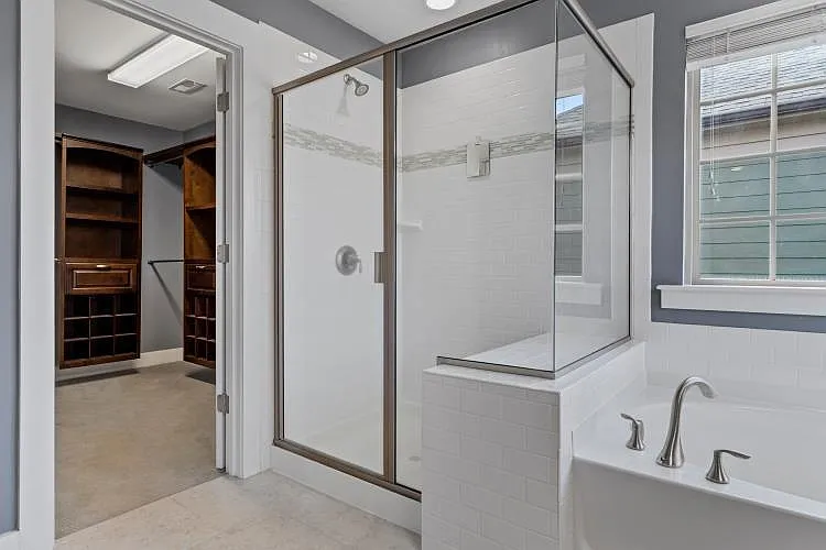 4004 Willow Green Pl — Photo 36