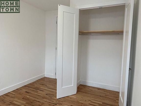 4th image of 944 42nd St APT C7