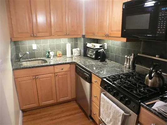 Rented by R New York | media 20