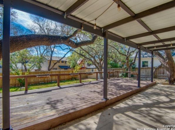 2226 Rippling Rill St