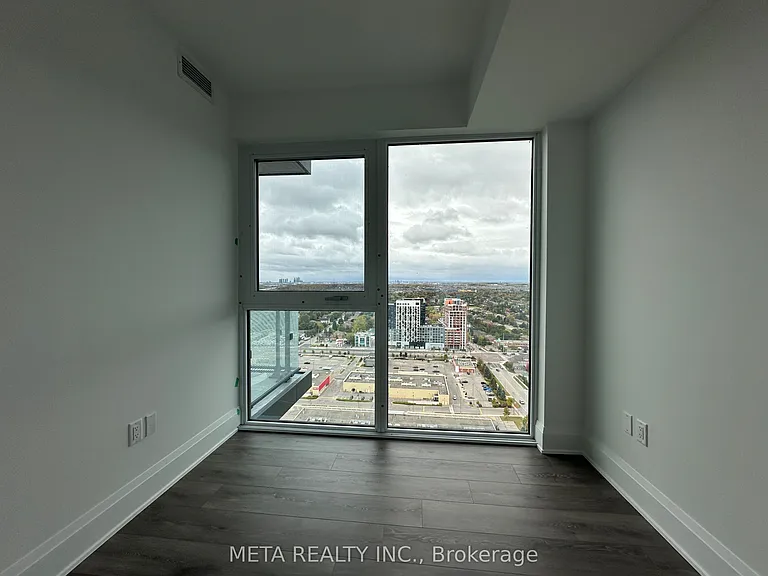 105 Oneida Cres #2710 — Photo 18