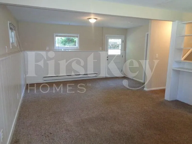 501 Harmony Dr — Photo 7