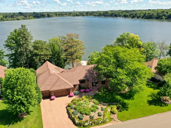 21273 Floral Bay Dr N, Forest Lake, MN 55025