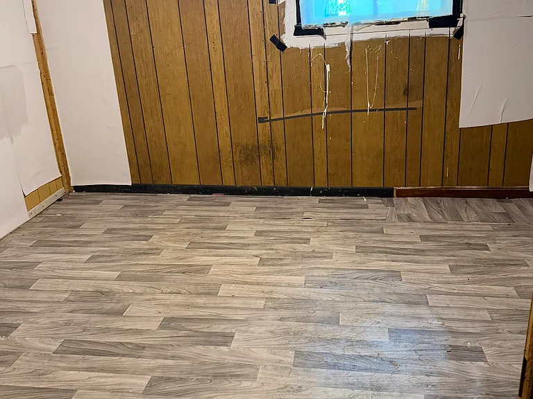 144 Box Ave — Photo 8