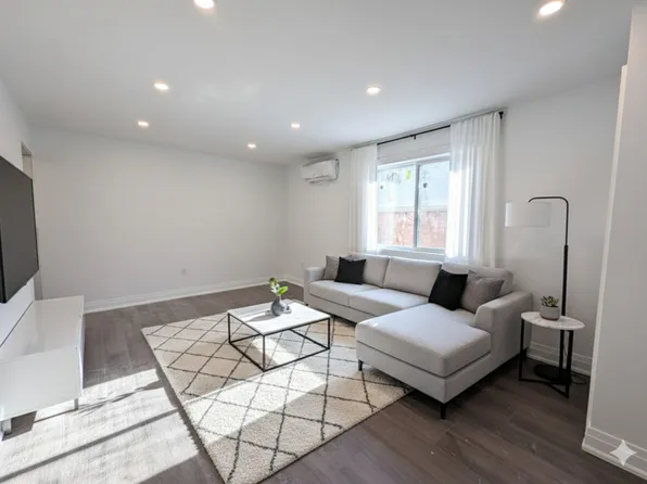 184 Ottawa St S, Hamilton, ON