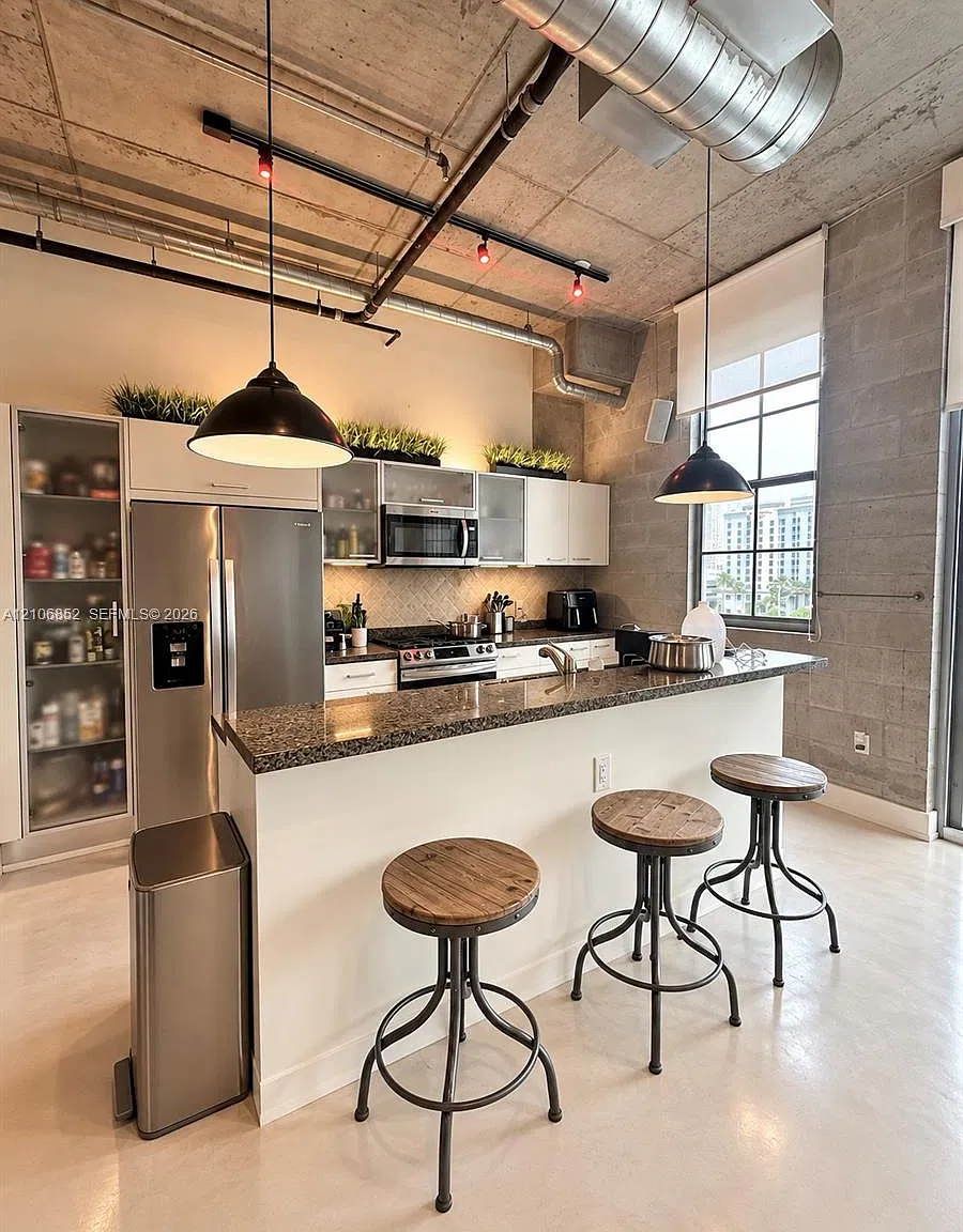 Mill Condo — Photo 3