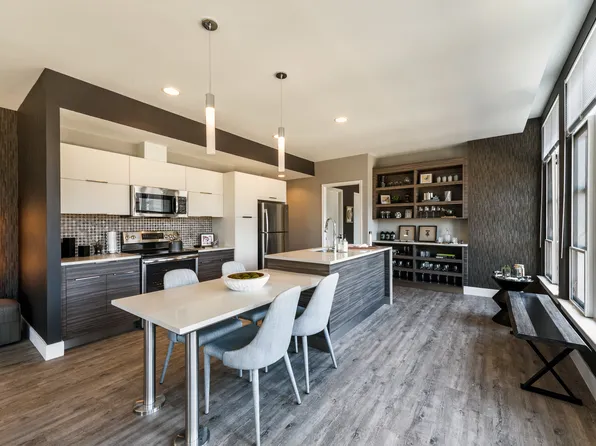 The Henri At Pike & Rose