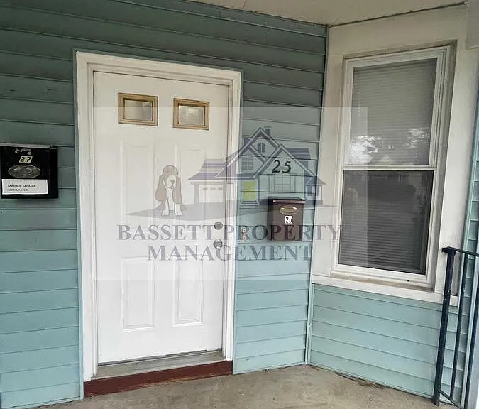25 Cumley St #1 — Photo 4