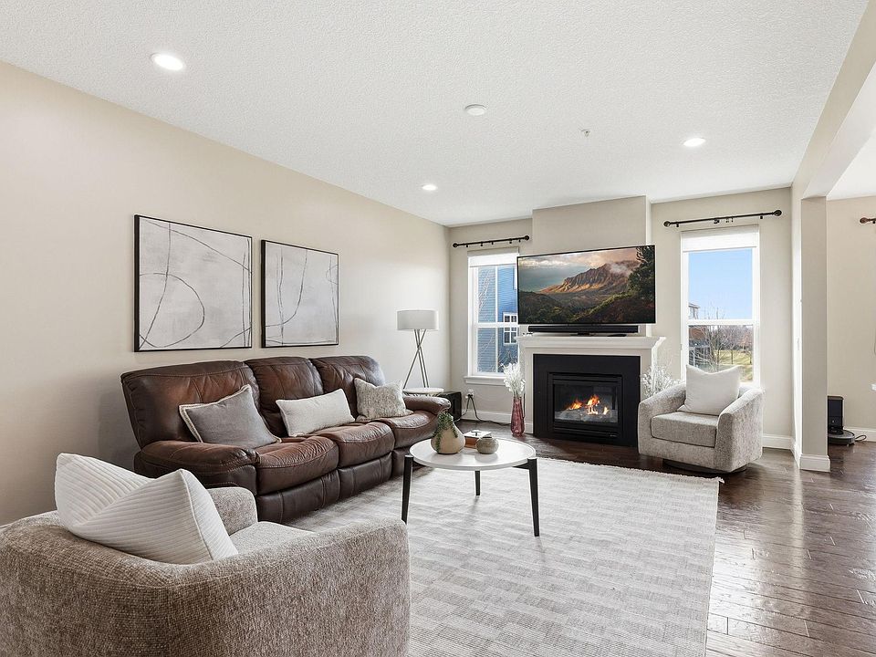 1st image of 3201 Countryside Ct Unit E