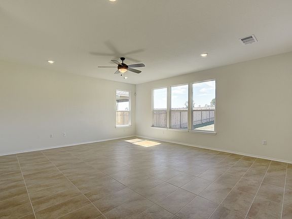 4th image of 321 Jarbridge Dr
