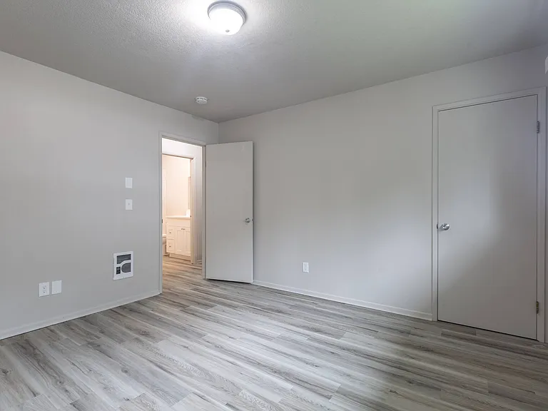 Briarwood Townhomes — Photo 11