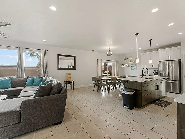 466 N Ventura Ln #47 — Photo 8