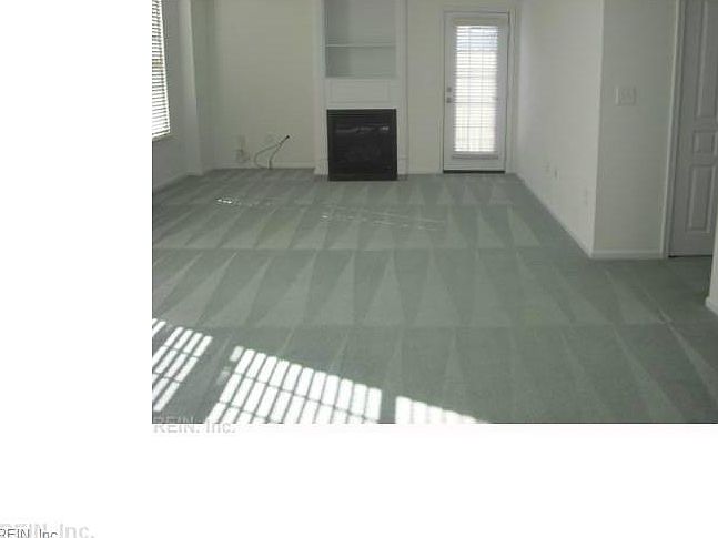 2nd image of 1507 Longparish Way