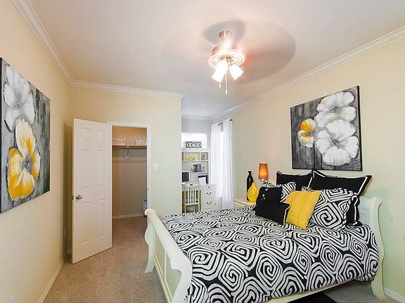 Bedroom with Walk-In Closet