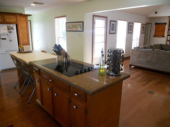 5th image of 3110 Cascade Creek Dr
