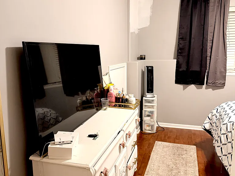 172 N East River Rd — Photo 61