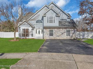 104 Liberty Bell Rd, Toms River, NJ 08755