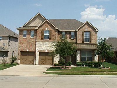 312 Serenade Ln, Euless, TX, 76039