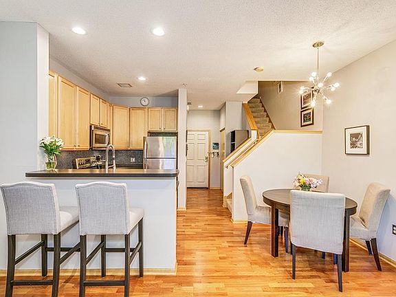 5th image of 560 N 2nd St APT 114
