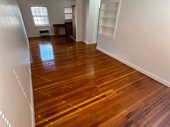 5th image of 439-449 Anastasia Ave #19