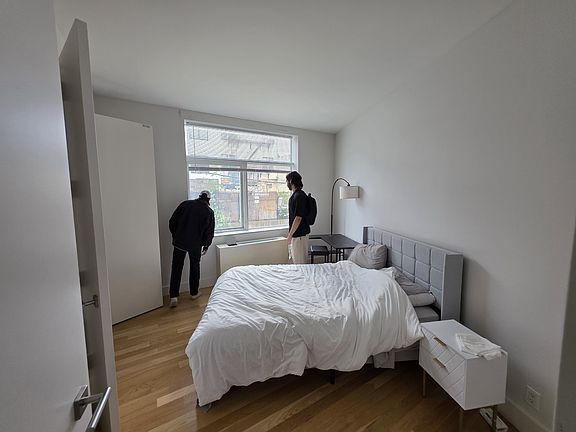 4th image of 114 Troutman St APT 207