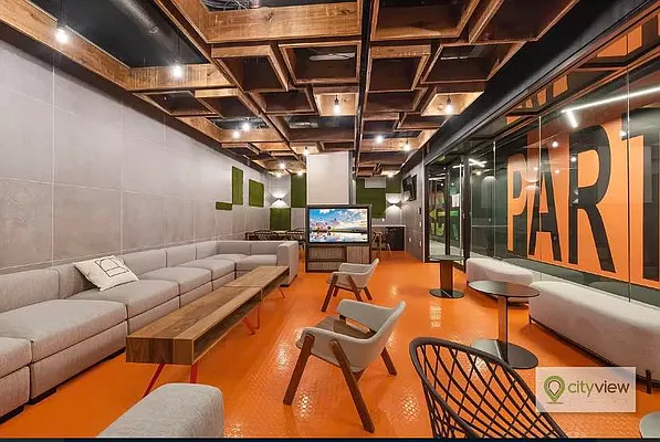 Rented by The KCI Group | media 61