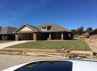 3277 River Crest Dr S, Helena, AL 35080