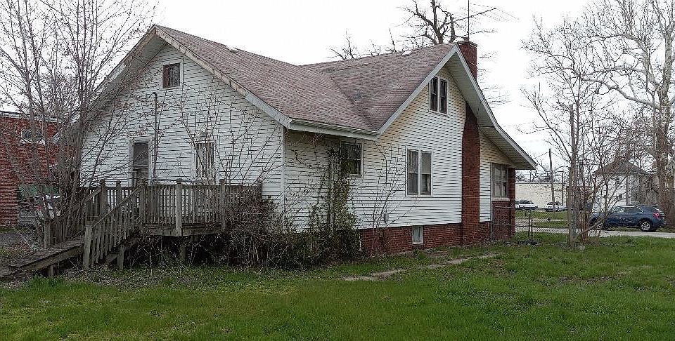 2nd image of 15410 Marshfield Ave