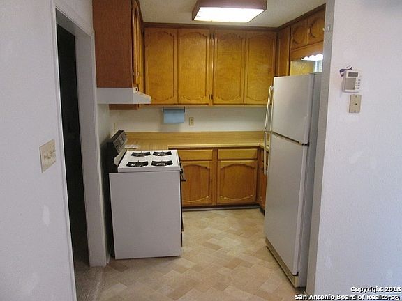 4th image of 111 Woley Dr