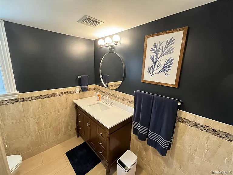 120 Mitchell Ave #MAIN FLOOR — Photo 14