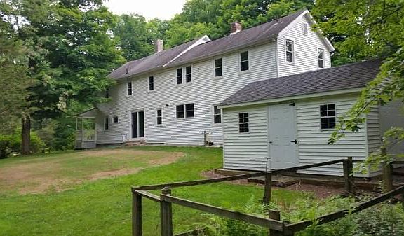 3rd image of 209 Wilbraham Rd