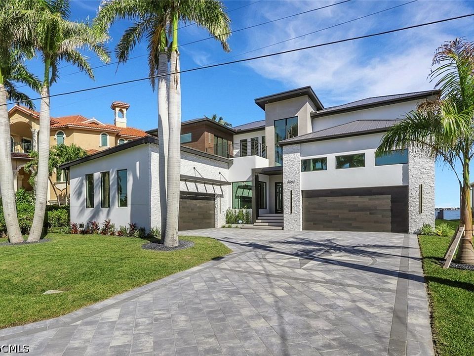 1st image of 5653 Riverside Dr
