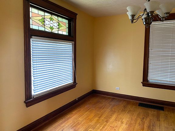 2nd image of 3956 Lindley Ave