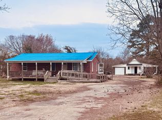 1402 Nine Foot Road, Newport, NC 28570