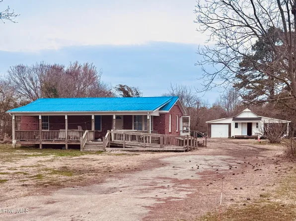 1402 Nine Foot Road, Newport, NC 28570
