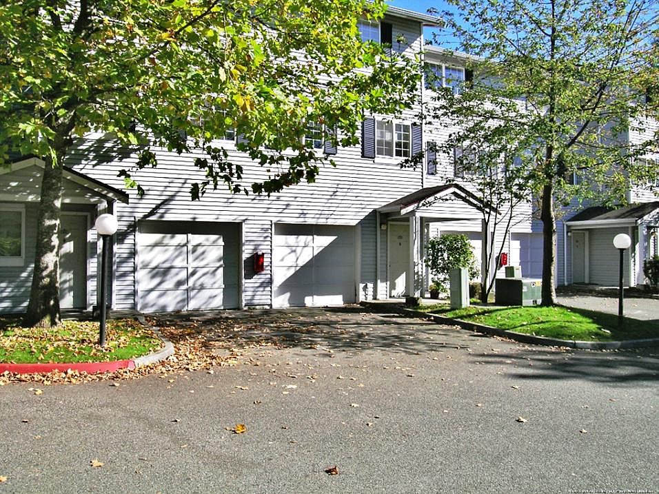 1st image of 12424 Thayer Ln NW APT 101