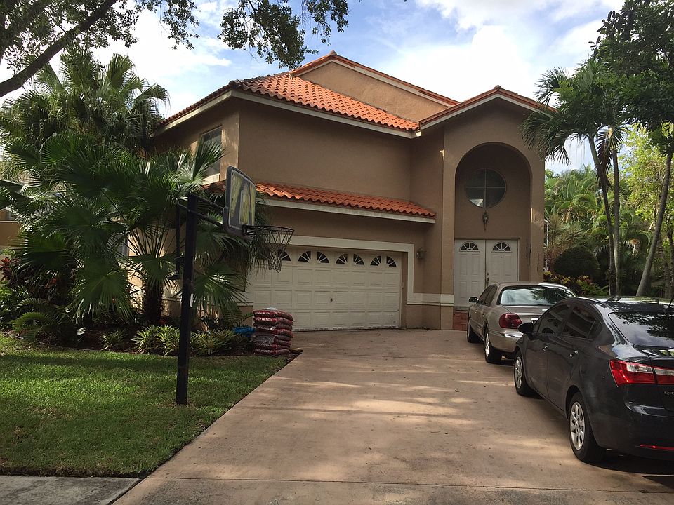 1st image of 5711 NW 60th Pl