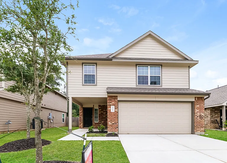 2729 Madison Ct — Photo 1