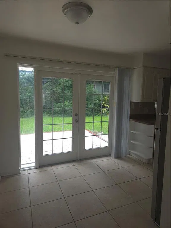 2 bed, 2.0 bath, 947 sqft, $2,200 — Photo 4