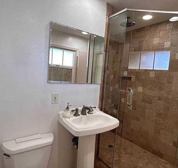 1483 La Corta Cir — Photo 37