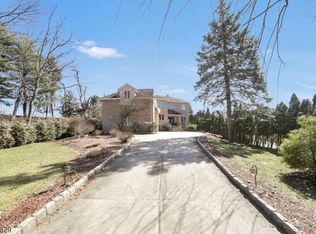 624 Alps Rd, Wayne, NJ 07470