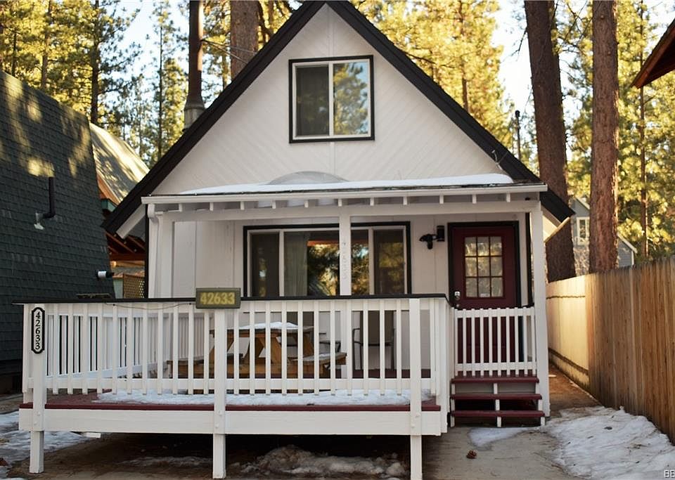 1st image of 42633 Peregrine Ave