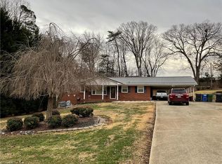 712 Corjon St, Kernersville, NC 27284