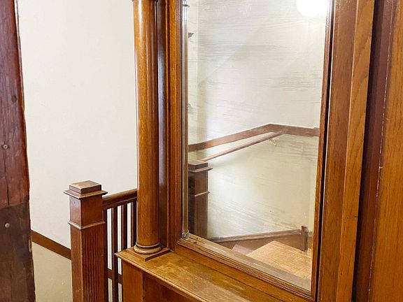 4th image of 2426 N Lawndale Ave Unit 2