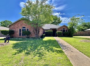 628 Whitetail Deer Ln, Crowley, TX 76036