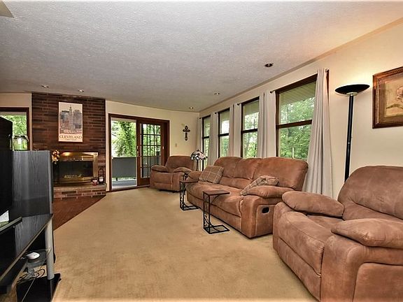 5th image of 6944 Elmwood Dr