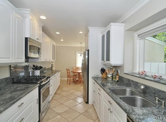4th image of 12760 Kling St