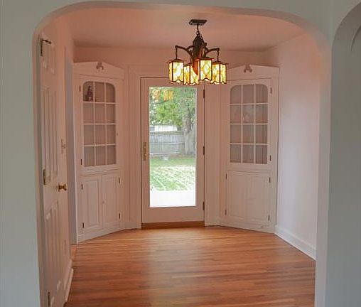5th image of 168 Emmons Ave
